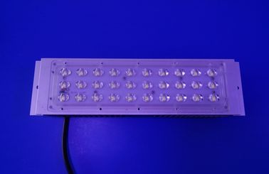 30W 70X155 Độ ống kính và bo mạch PCB với chip Bridgelux gắn LED 160-170LM / W