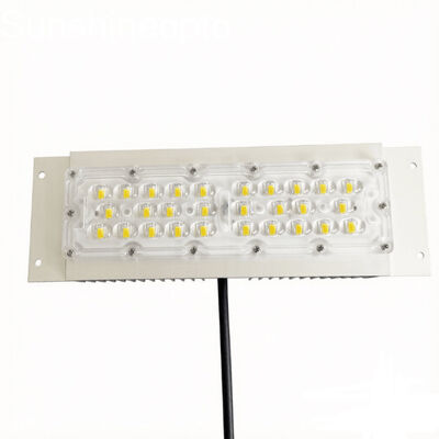 Mô-đun đèn đường LED 28 CÁI 7070 với ống kính quang học 158 × 103 ° Giải pháp chiếu sáng đường công suất cao 48V