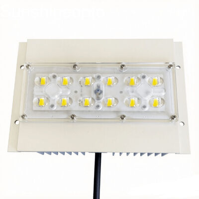 Mô-đun đèn đường LED 60W 7070 với ống kính quang học 158 × 103 độ & PCB nhôm để chiếu sáng đường bộ